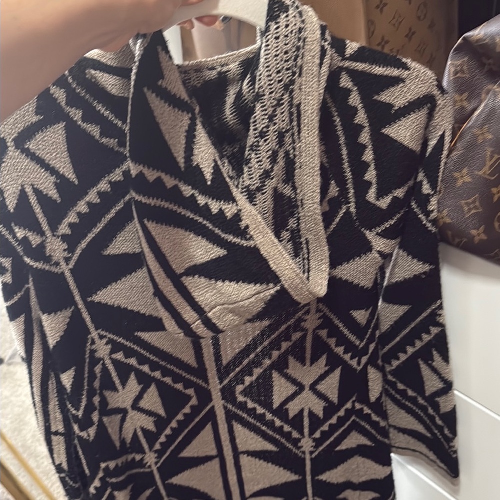 Geometric Patterned Black And Beige Sweater / Car… - image 2